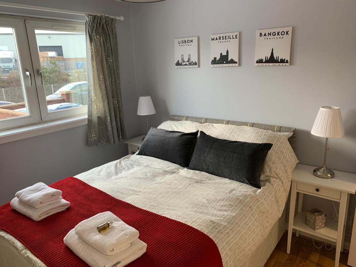 Flat One, 212 Eaglesham Road, East Kilbride, Glasgow Buitenkant foto